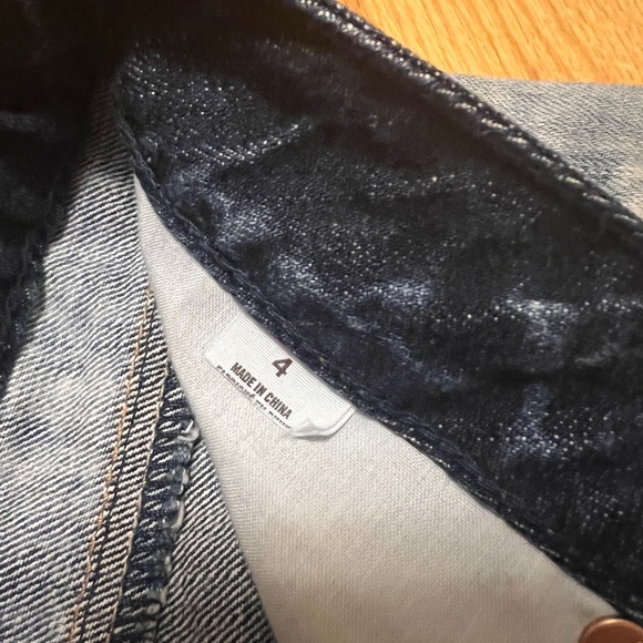 Embellished Acid Wash Denim Shorts American Eagle - Picture 2 of 4